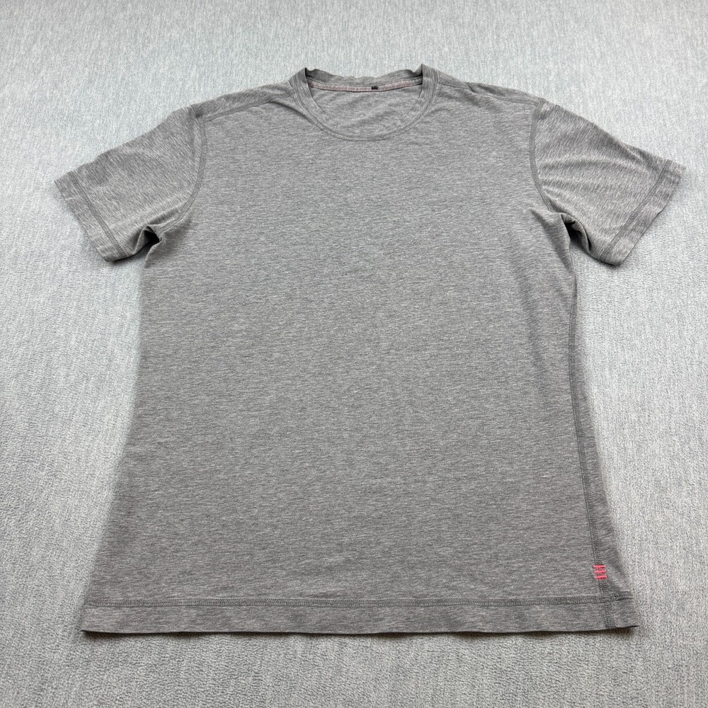 lululemon athletica Men's Heather Gray Short Sleeve Tee